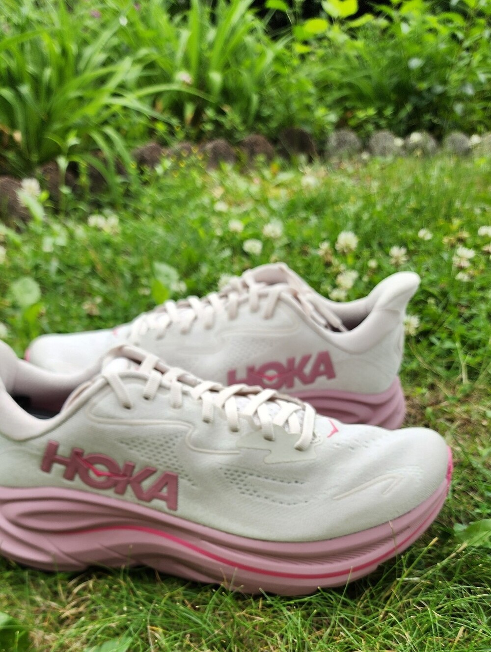 Sz 9.5B - Women's Hoka Clifton 10 Rose Cream Running Shoes - Picture 3 of 16